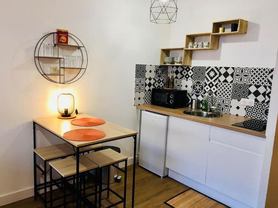 Ferienwohnung "Axel 8" Studio Proche Gare Avec Balcon Sète Exterior foto